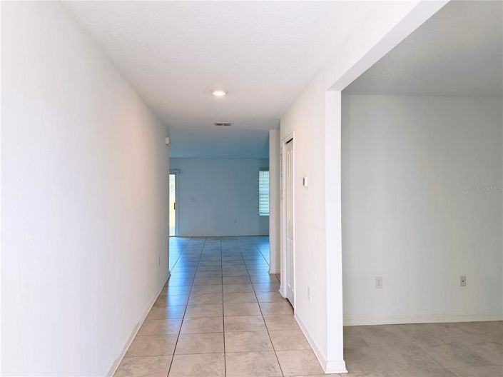 Image No.4-4 Bed Property for sale