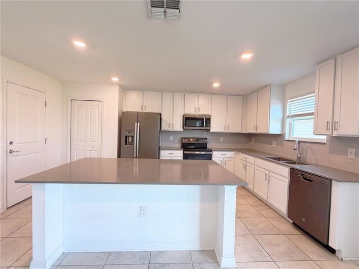 Image No.9-4 Bed Property for sale