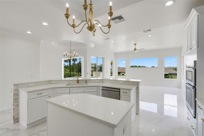 Image No.13-5 Bed Property for sale