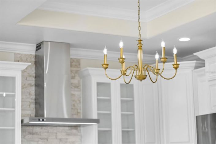 Image No.14-5 Bed Property for sale