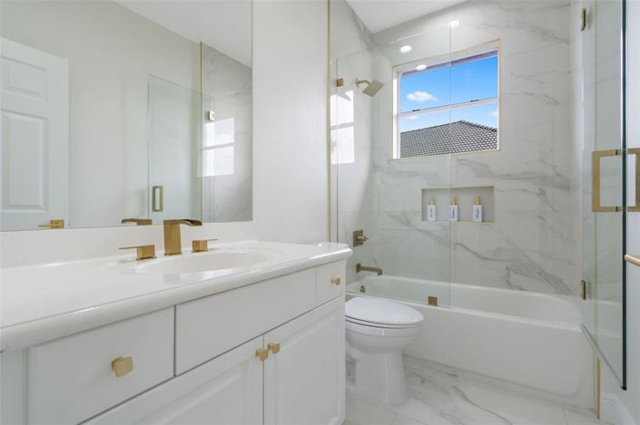 Image No.23-5 Bed Property for sale