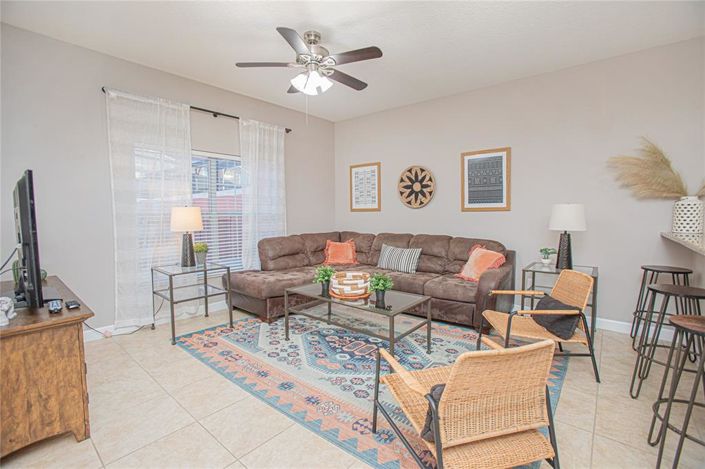 Image No.10-4 Bed Townhouse for sale