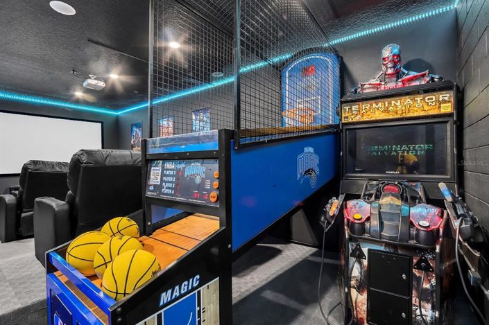 Image No.11-15 Bed Property for sale