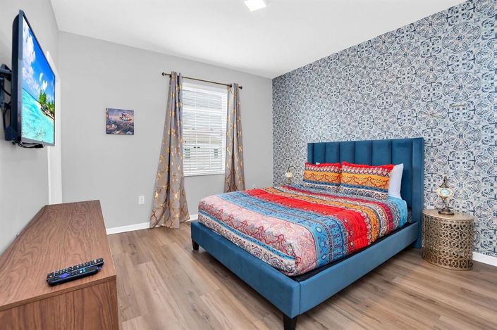 Image No.20-15 Bed Property for sale