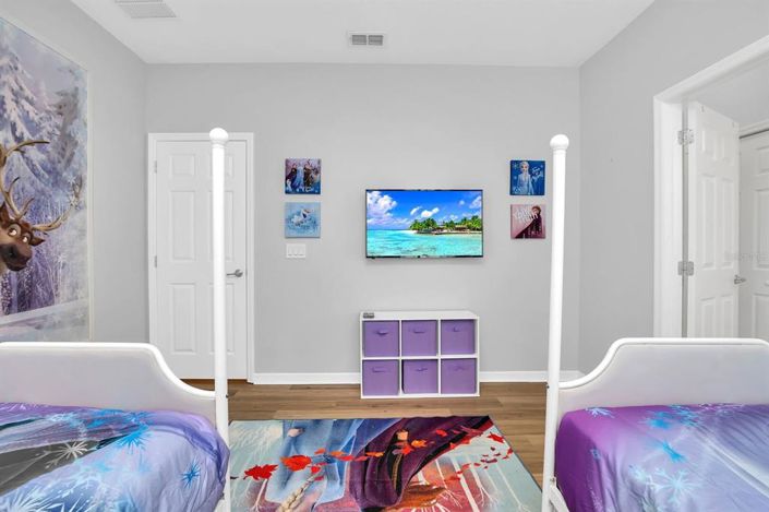 Image No.40-15 Bed Property for sale