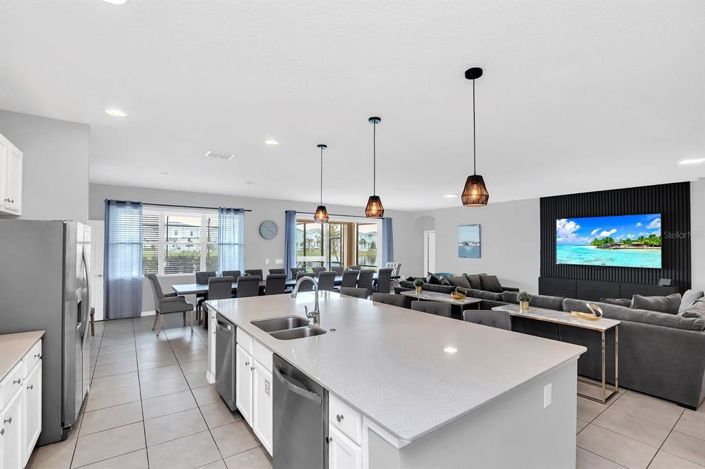 Image No.5-15 Bed Property for sale