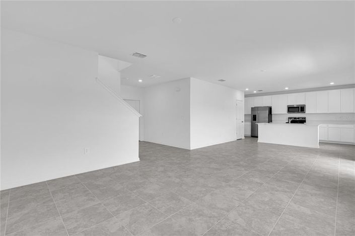 Image No.2-4 Bed Property for sale