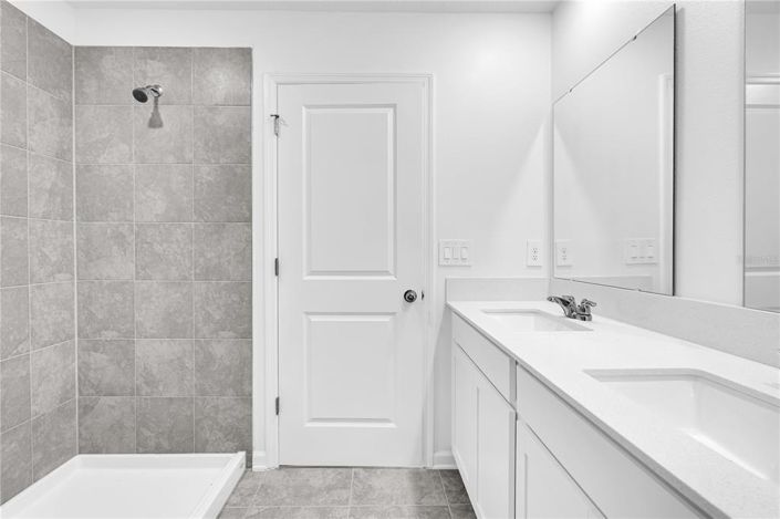 Image No.8-4 Bed Property for sale