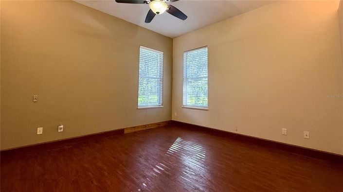 Image No.36-4 Bed Property for sale