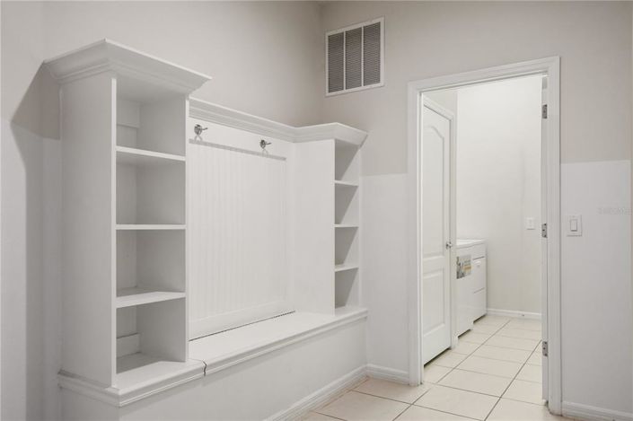 Image No.44-8 Bed Property for sale