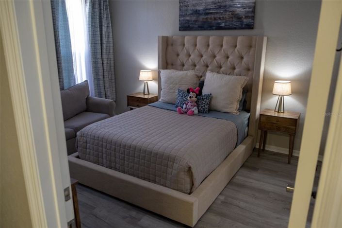 Image No.17-4 Bed Townhouse for sale