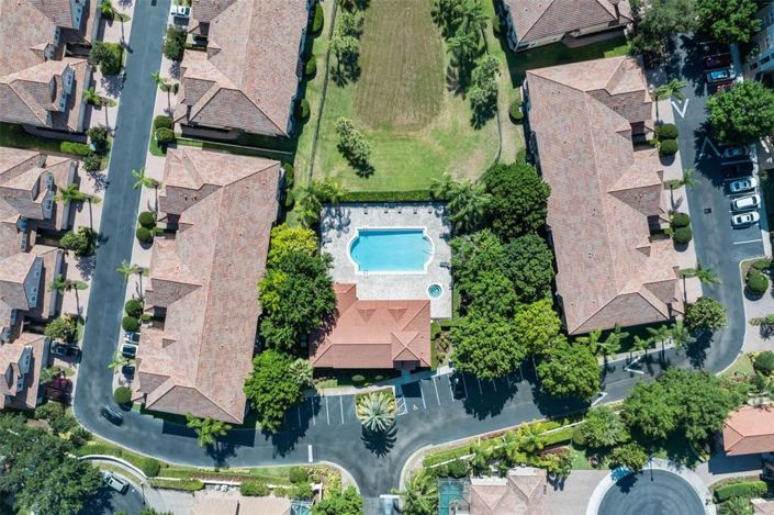 Image No.11-2 Bed Property for sale