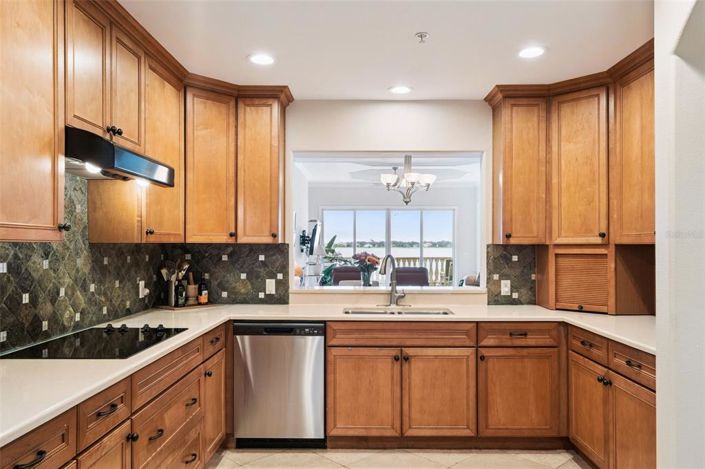 Image No.25-2 Bed Property for sale