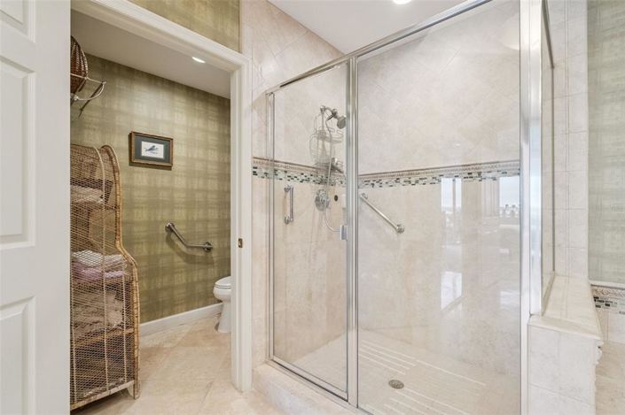 Image No.44-2 Bed Property for sale