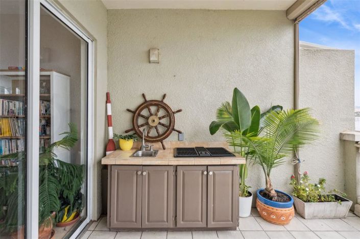 Image No.51-2 Bed Property for sale