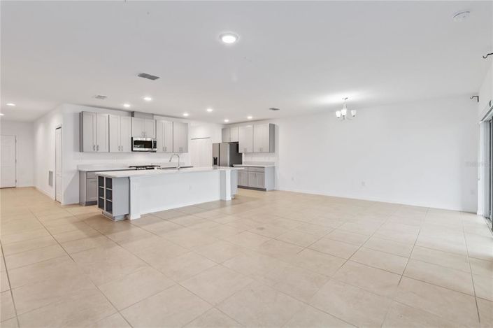 Image No.11-4 Bed Property for sale