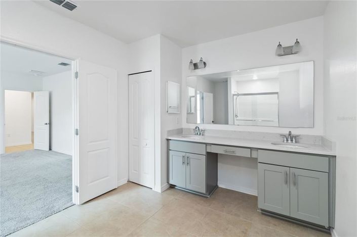 Image No.19-4 Bed Property for sale