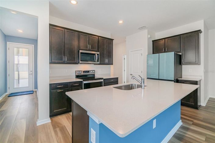 Image No.13-4 Bed Property for sale