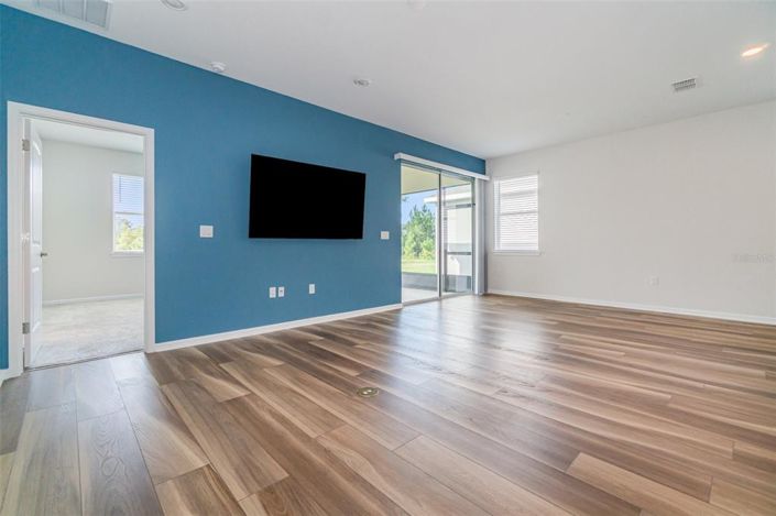 Image No.8-4 Bed Property for sale