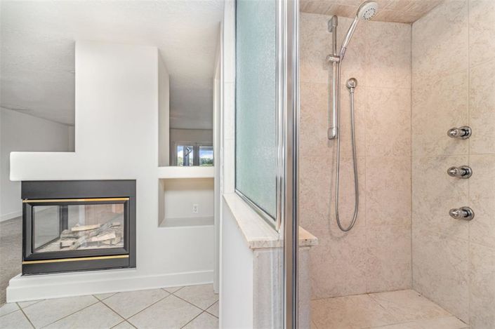 Image No.25-5 Bed Property for sale