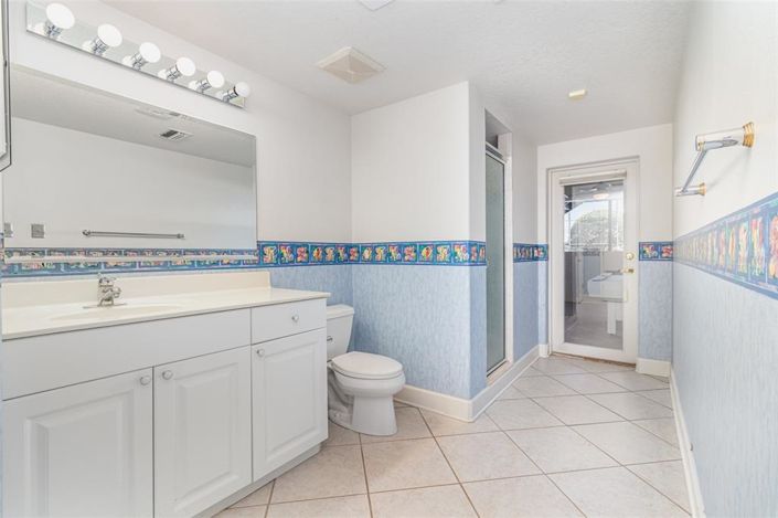 Image No.30-5 Bed Property for sale