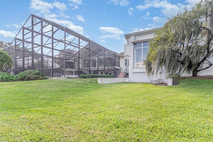 Image No.54-5 Bed Property for sale