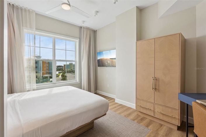 Image No.13-2 Bed Property for sale