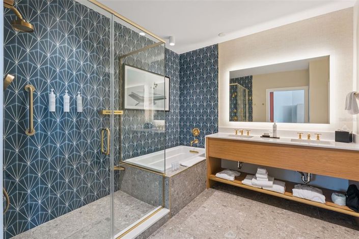 Image No.15-2 Bed Property for sale