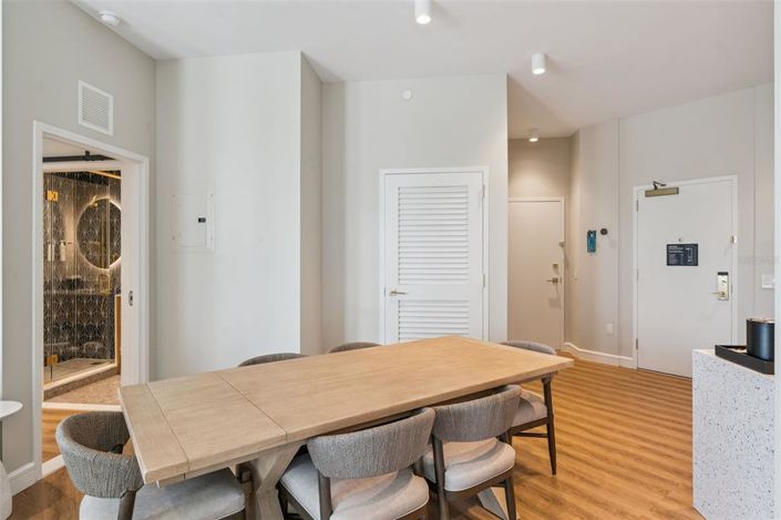 Image No.6-2 Bed Property for sale