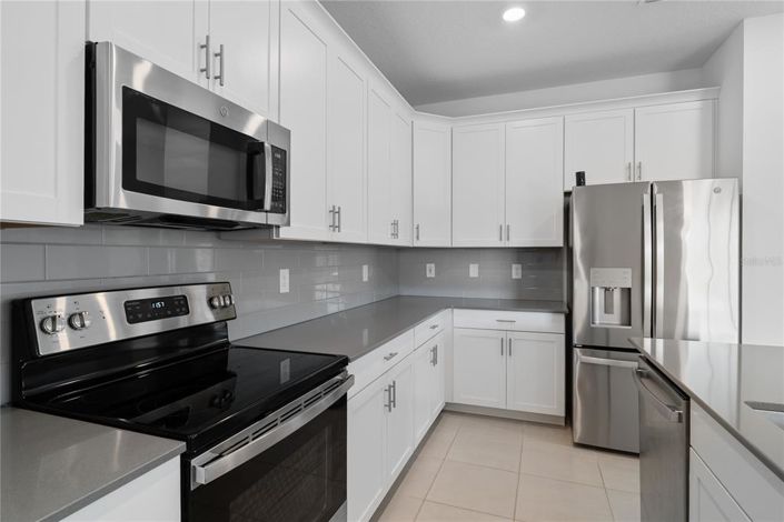 Image No.15-4 Bed Property for sale