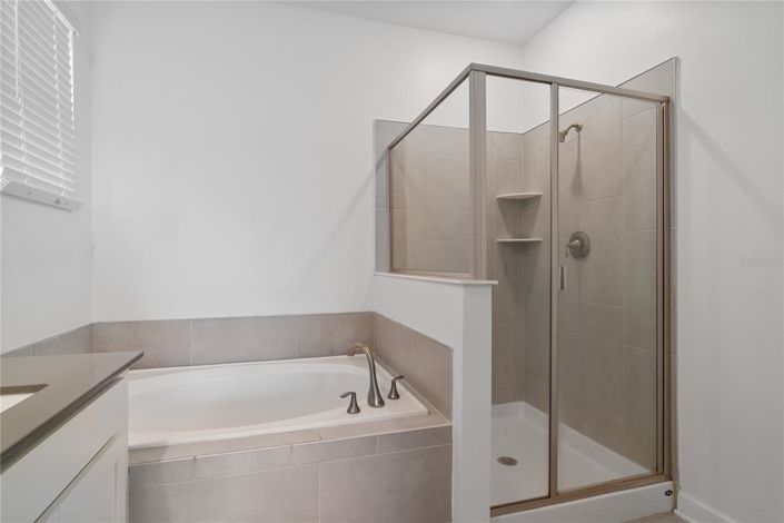 Image No.23-4 Bed Property for sale