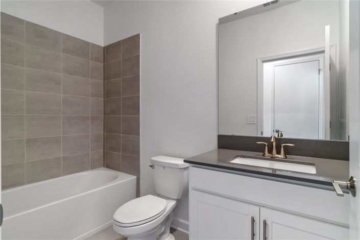 Image No.9-4 Bed Property for sale