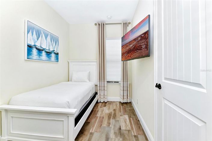 Image No.25-3 Bed Townhouse for sale