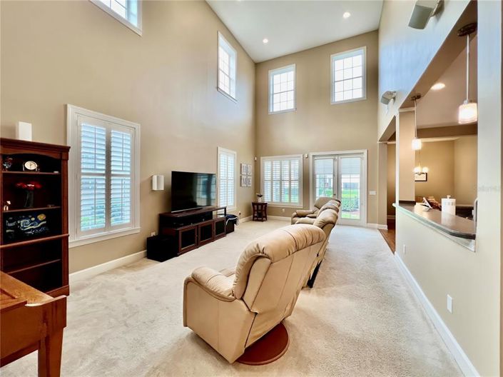 Image No.19-4 Bed Property for sale