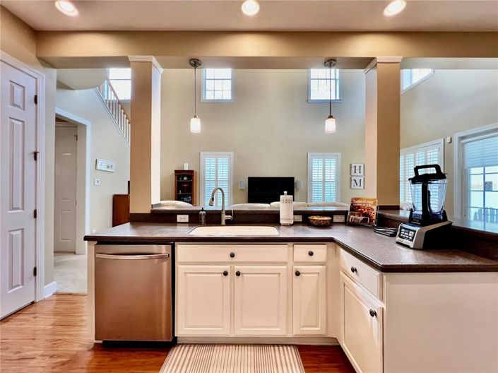 Image No.25-4 Bed Property for sale