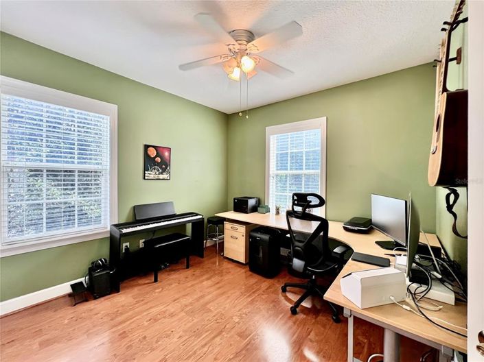 Image No.40-4 Bed Property for sale