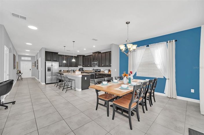 Image No.13-6 Bed Property for sale