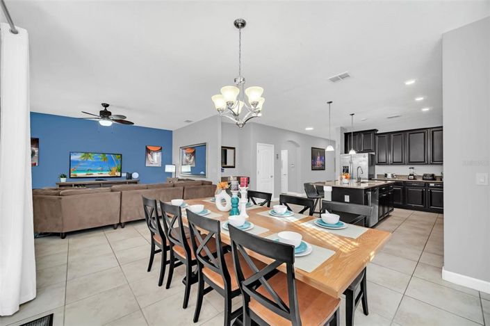 Image No.19-6 Bed Property for sale