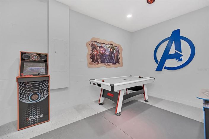 Image No.24-6 Bed Property for sale