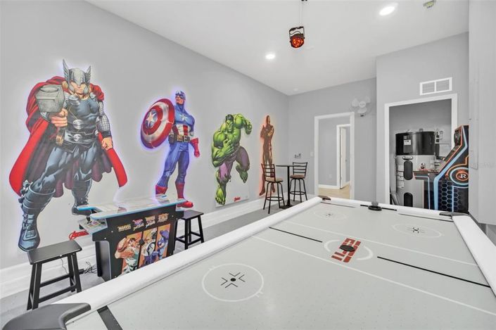 Image No.25-6 Bed Property for sale