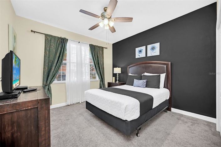 Image No.27-6 Bed Property for sale