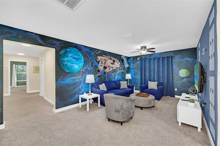 Image No.31-6 Bed Property for sale