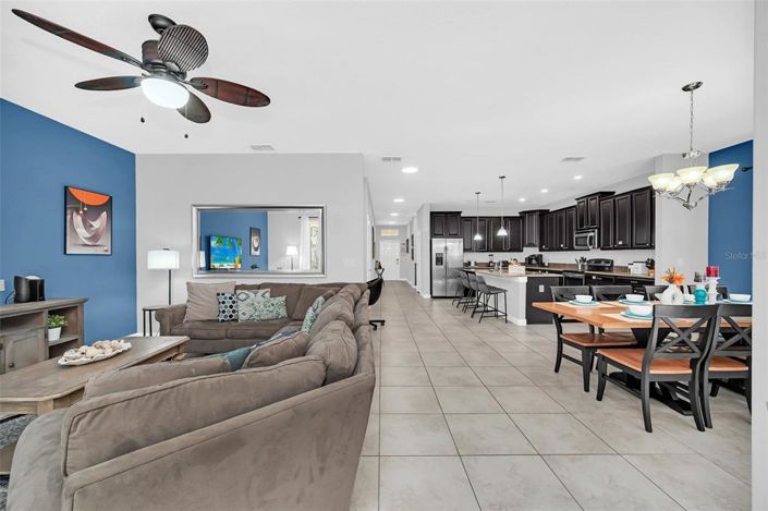 Image No.4-6 Bed Property for sale