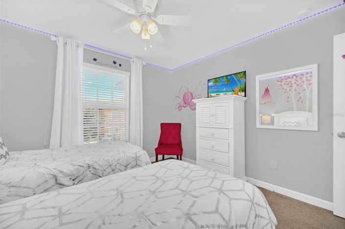 Image No.40-6 Bed Property for sale