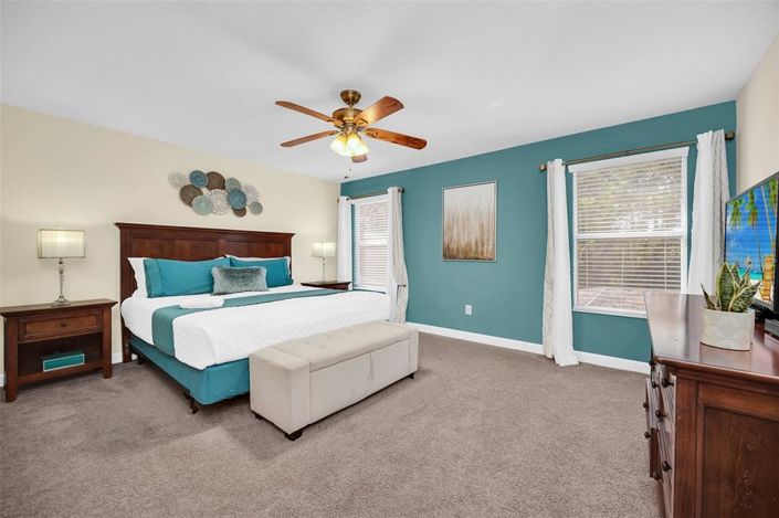 Image No.42-6 Bed Property for sale