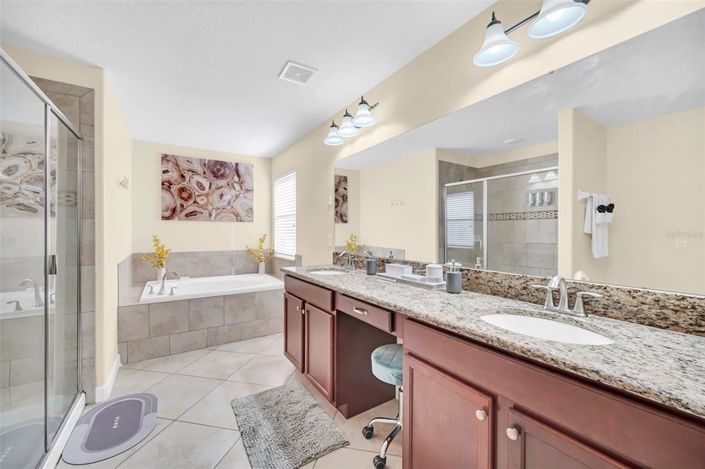 Image No.45-6 Bed Property for sale