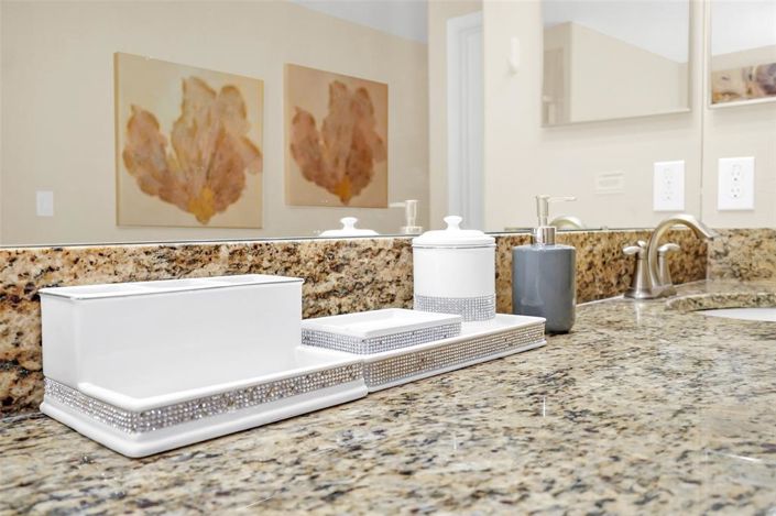 Image No.47-6 Bed Property for sale