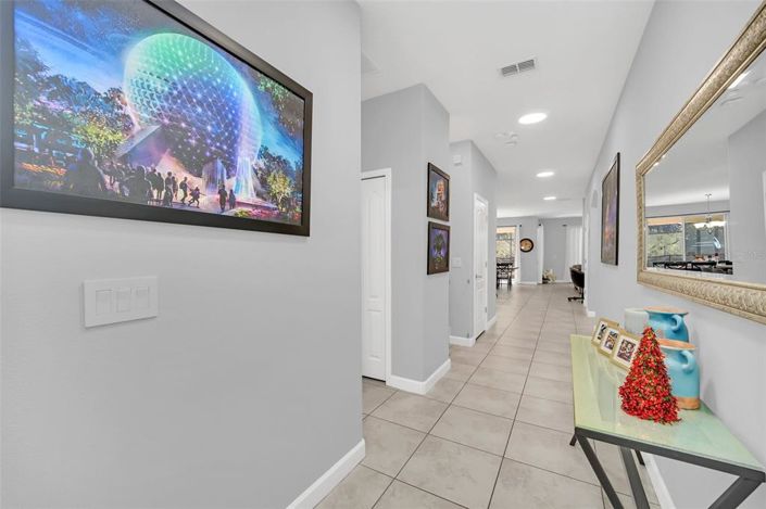 Image No.5-6 Bed Property for sale