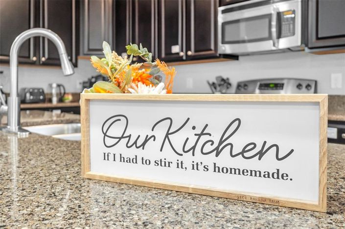 Image No.9-6 Bed Property for sale