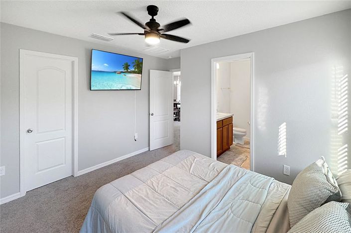 Image No.11-4 Bed Property for sale